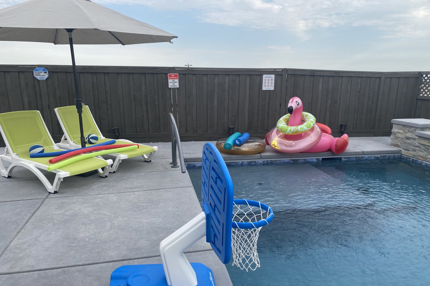 Keepin’ it cool by the pool (Heated) - Private Pool in Tracy - Swimply