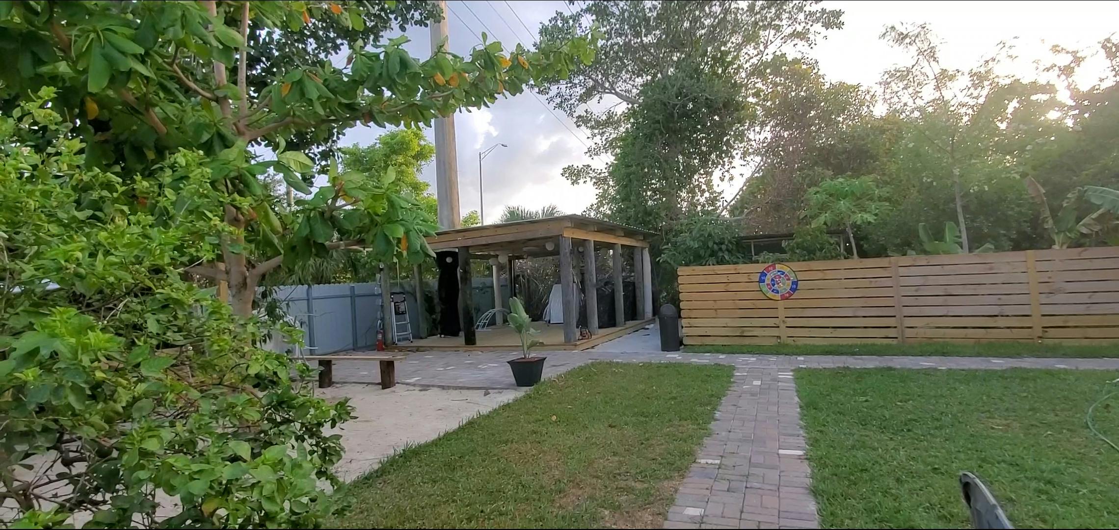 Listing photo-2