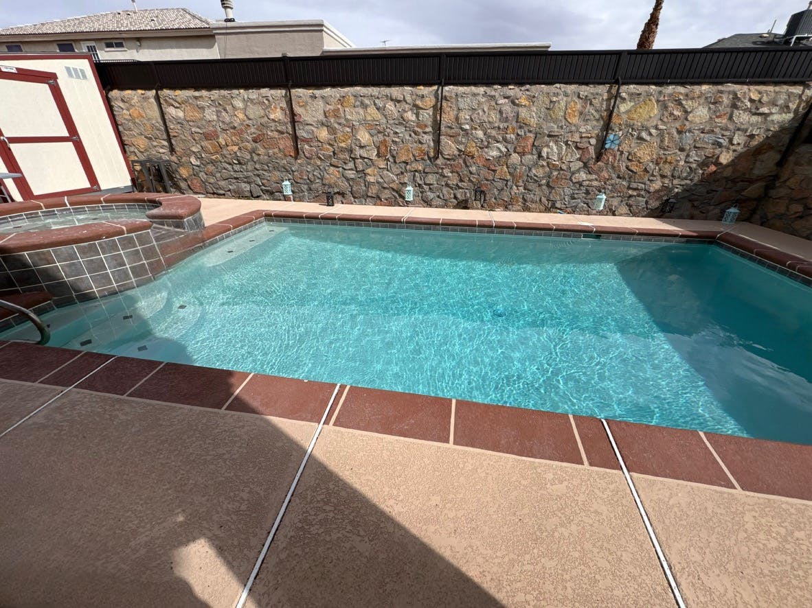 Relax In Spa Or Take A Cool Dip In Pool - Private Pool in El Paso - Swimply