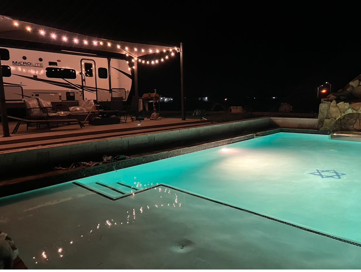 Ranch Style Private Large Area Pool - Private Pool in Edinburg - Swimply