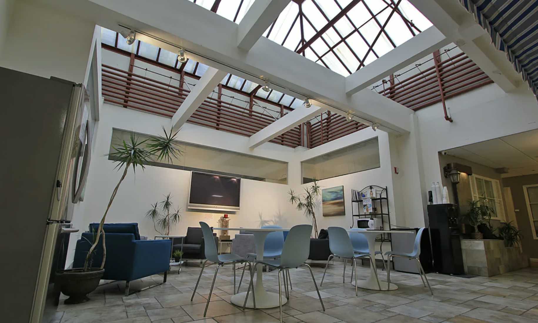 Listing photo-3