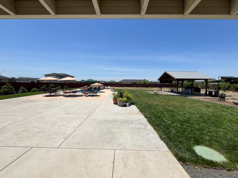 Listing photo-2