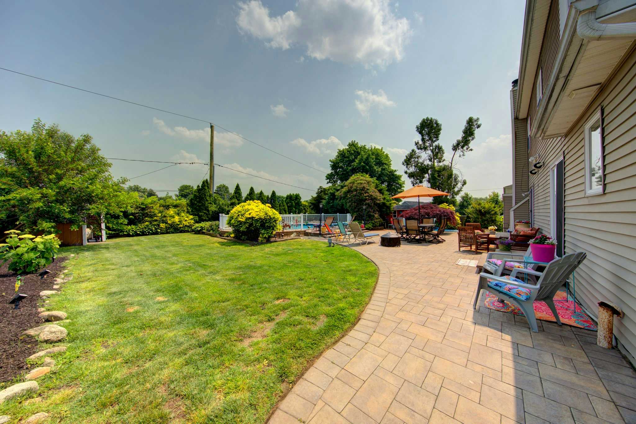 Listing photo-2