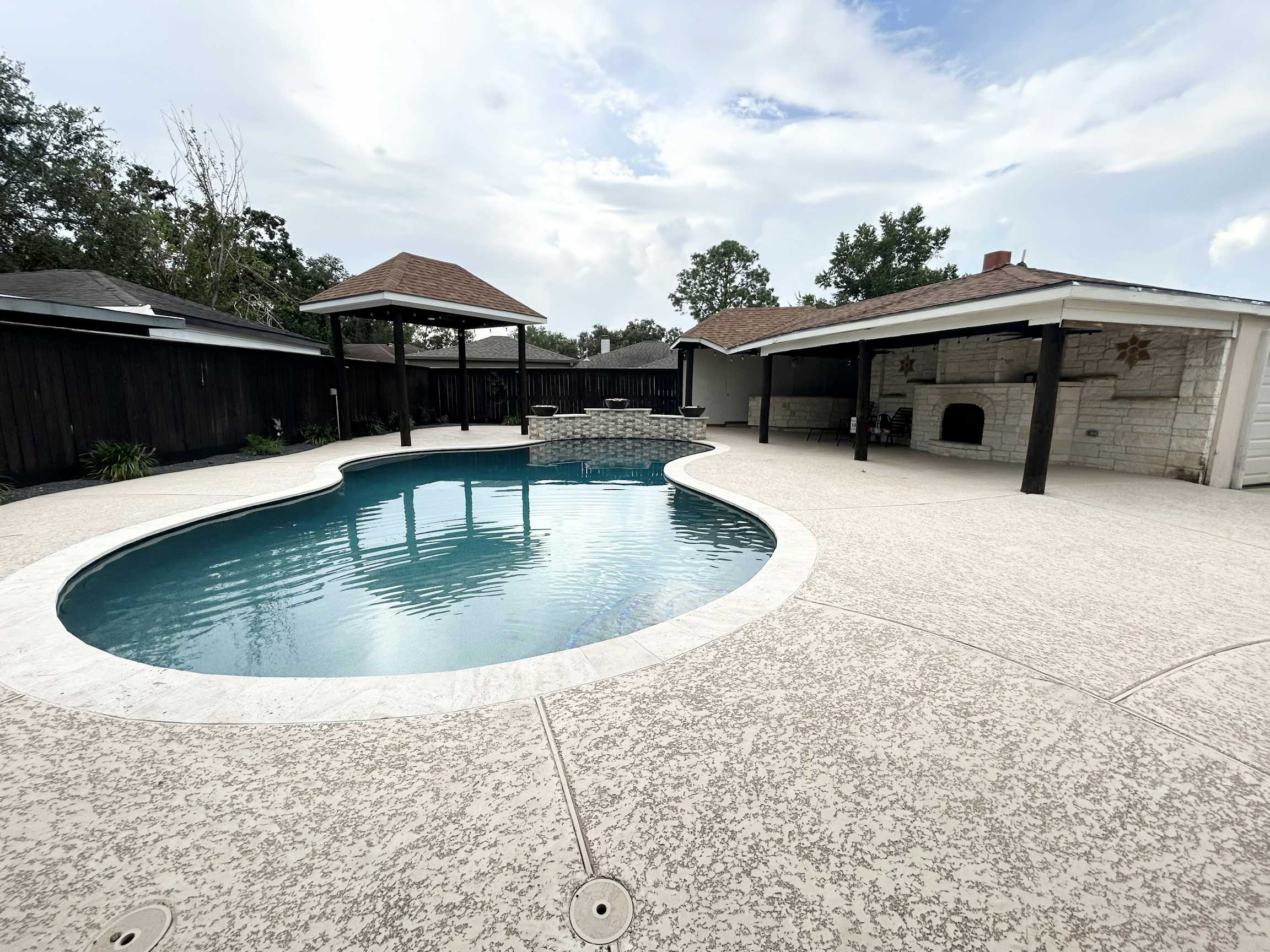 Listing photo