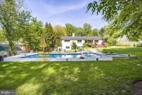 Listing photo-2