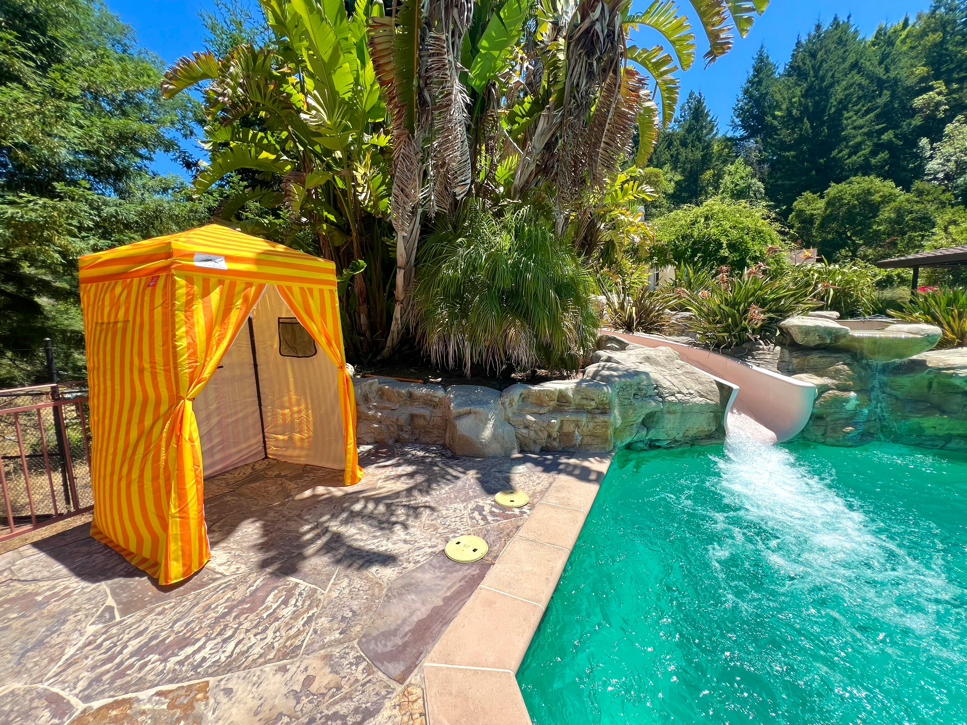 Tropical Paradise With Slide + Views - Private Pool in Scotts