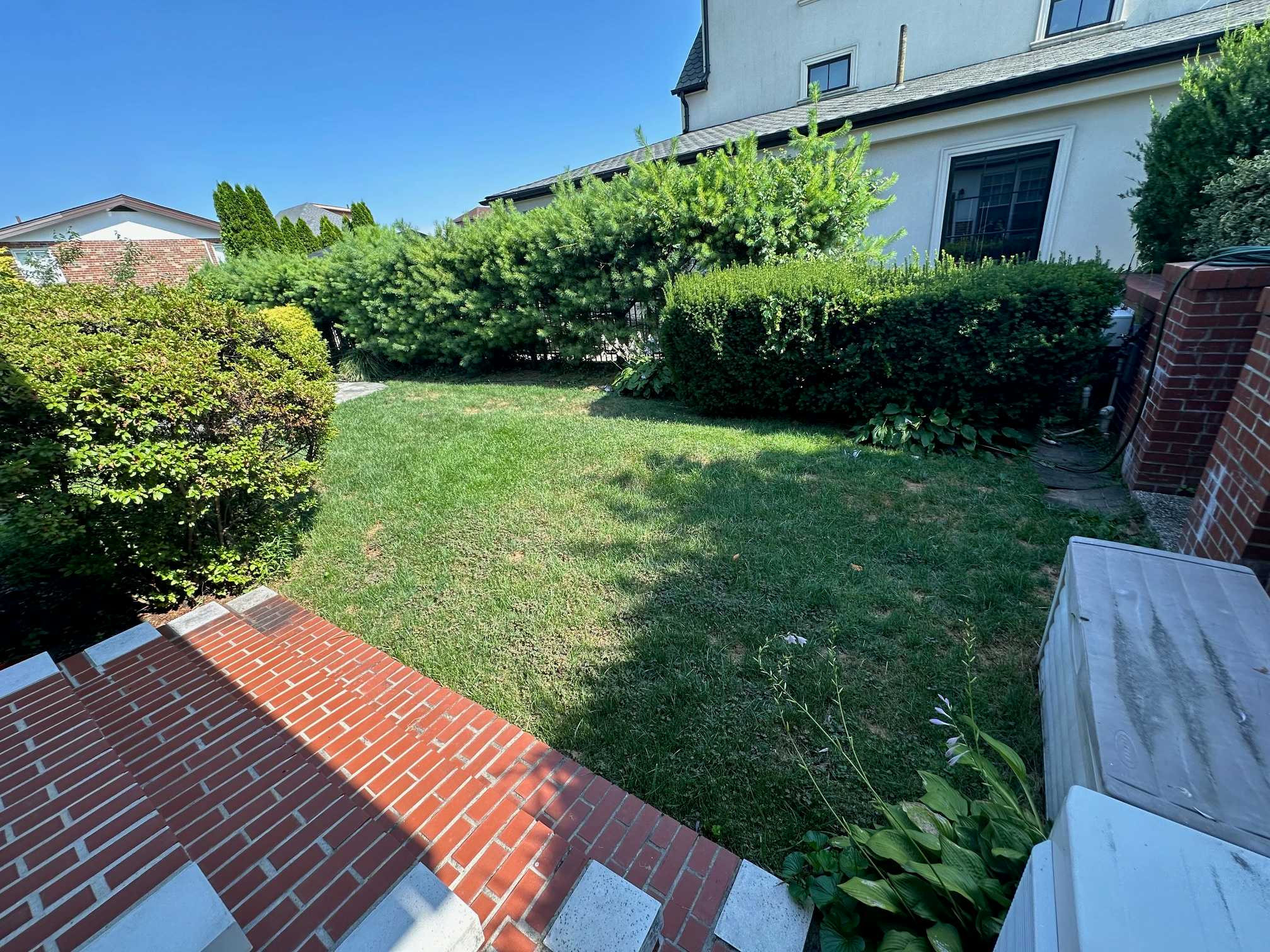 Listing photo-2