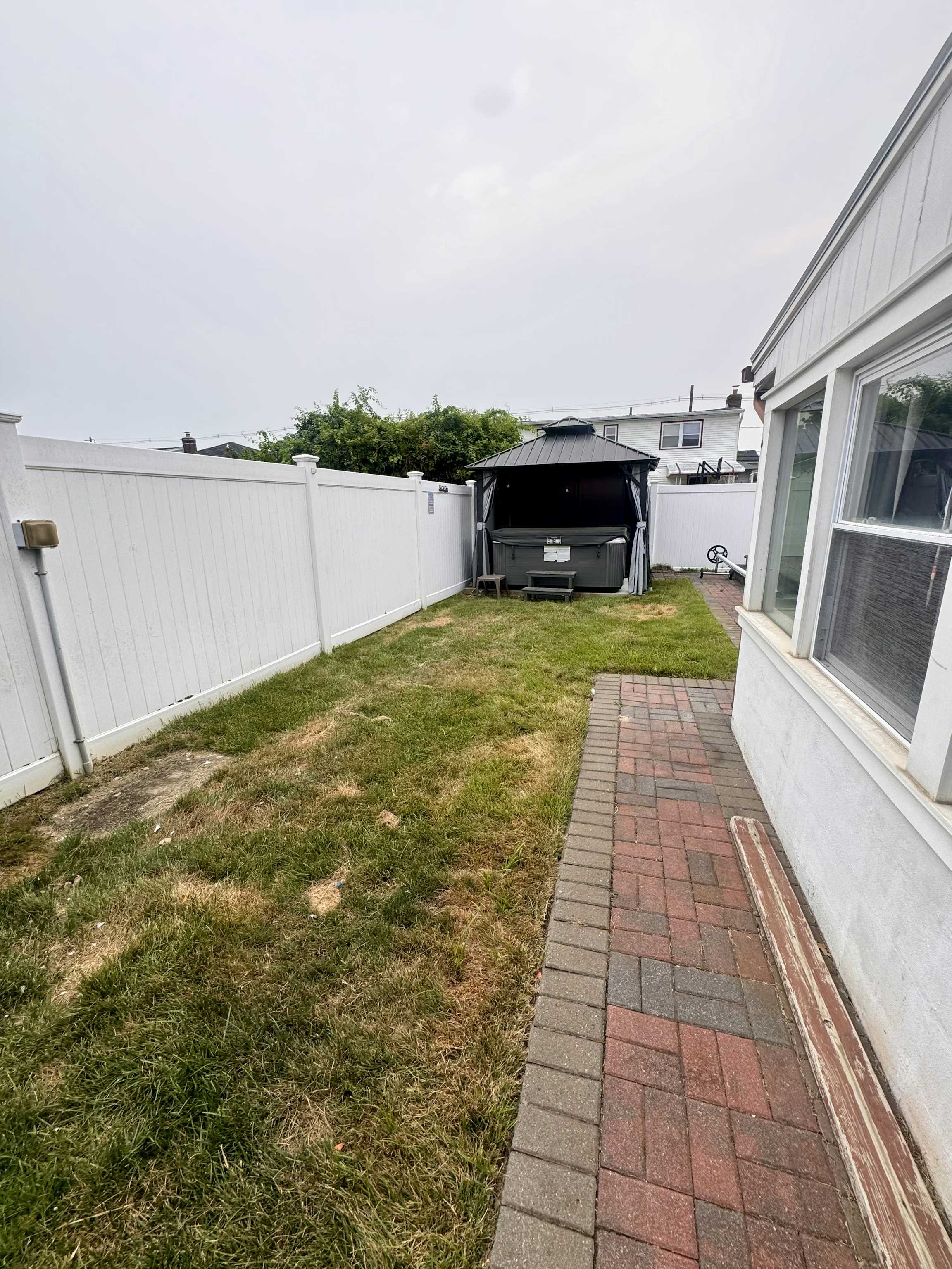 Listing photo-3
