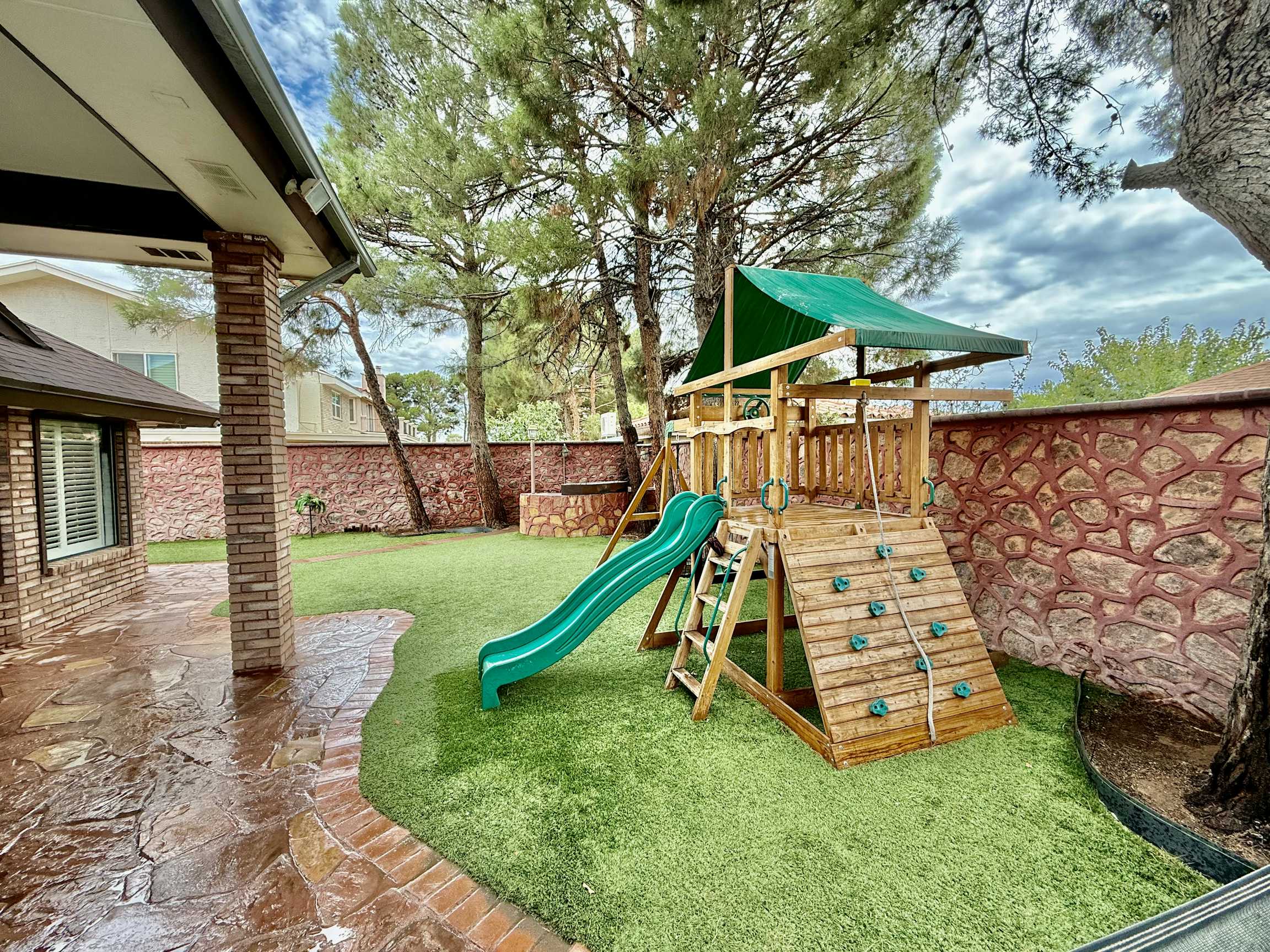 Listing photo-2