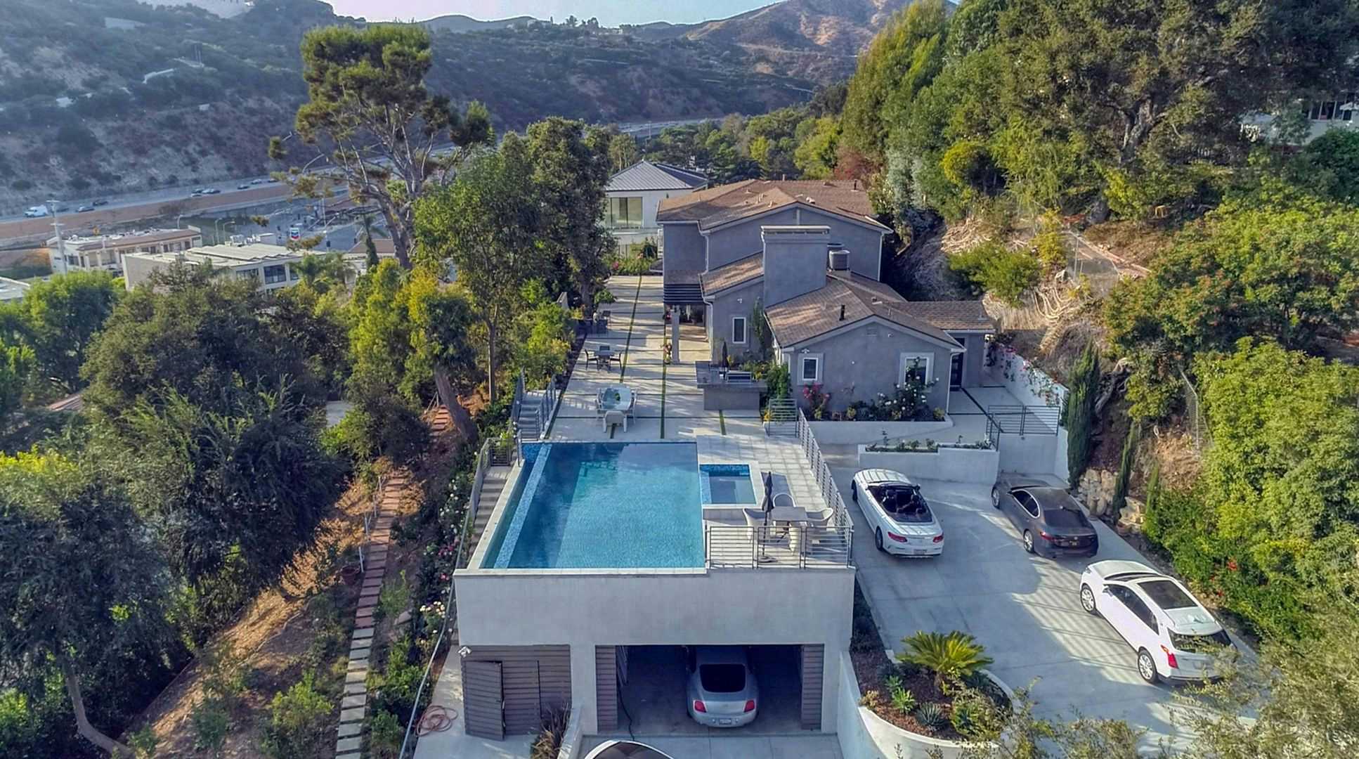 Listing photo-3