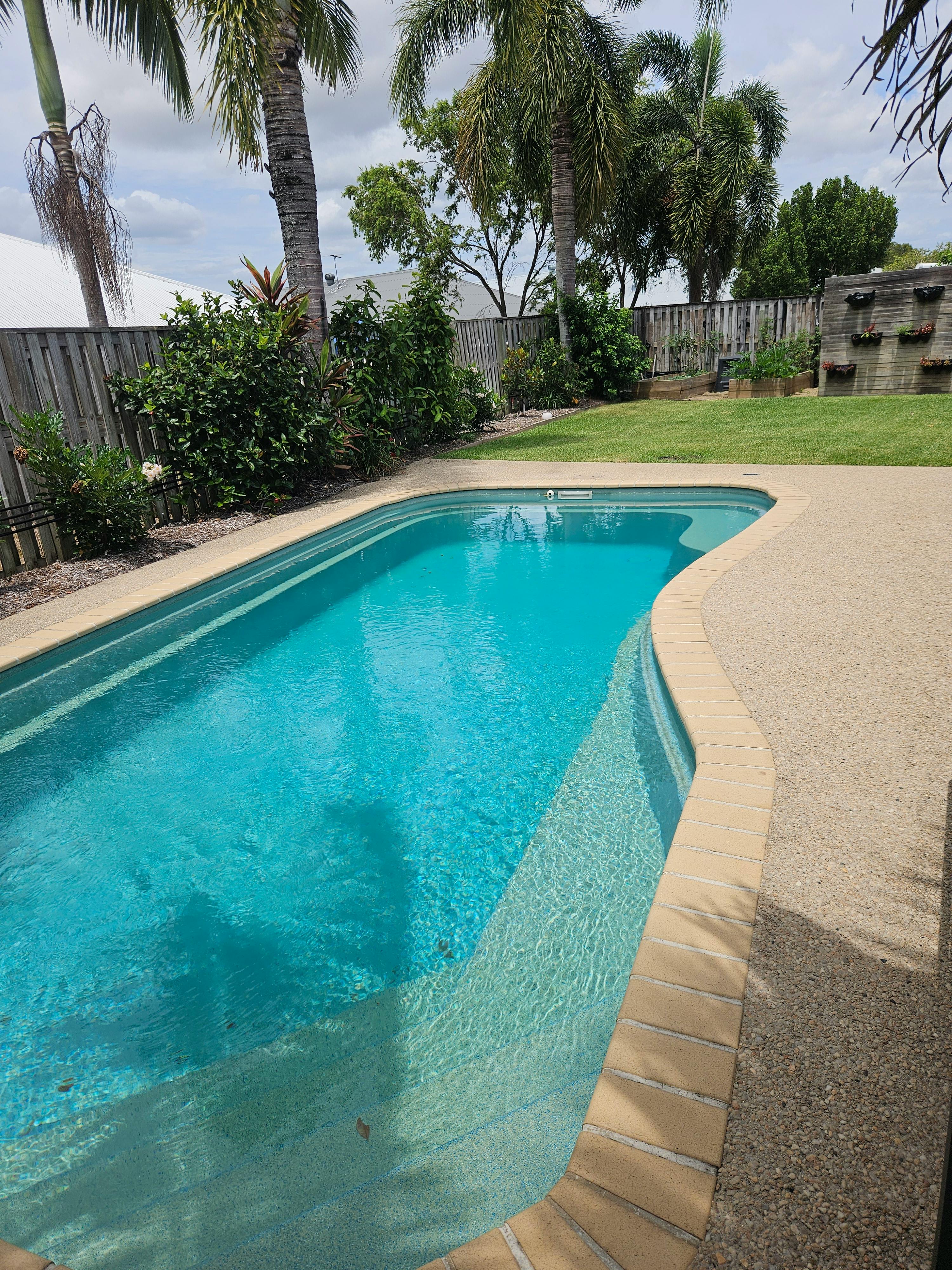 Shark free and no stingers in here 👌 - Private Pool in Blacks Beach ...