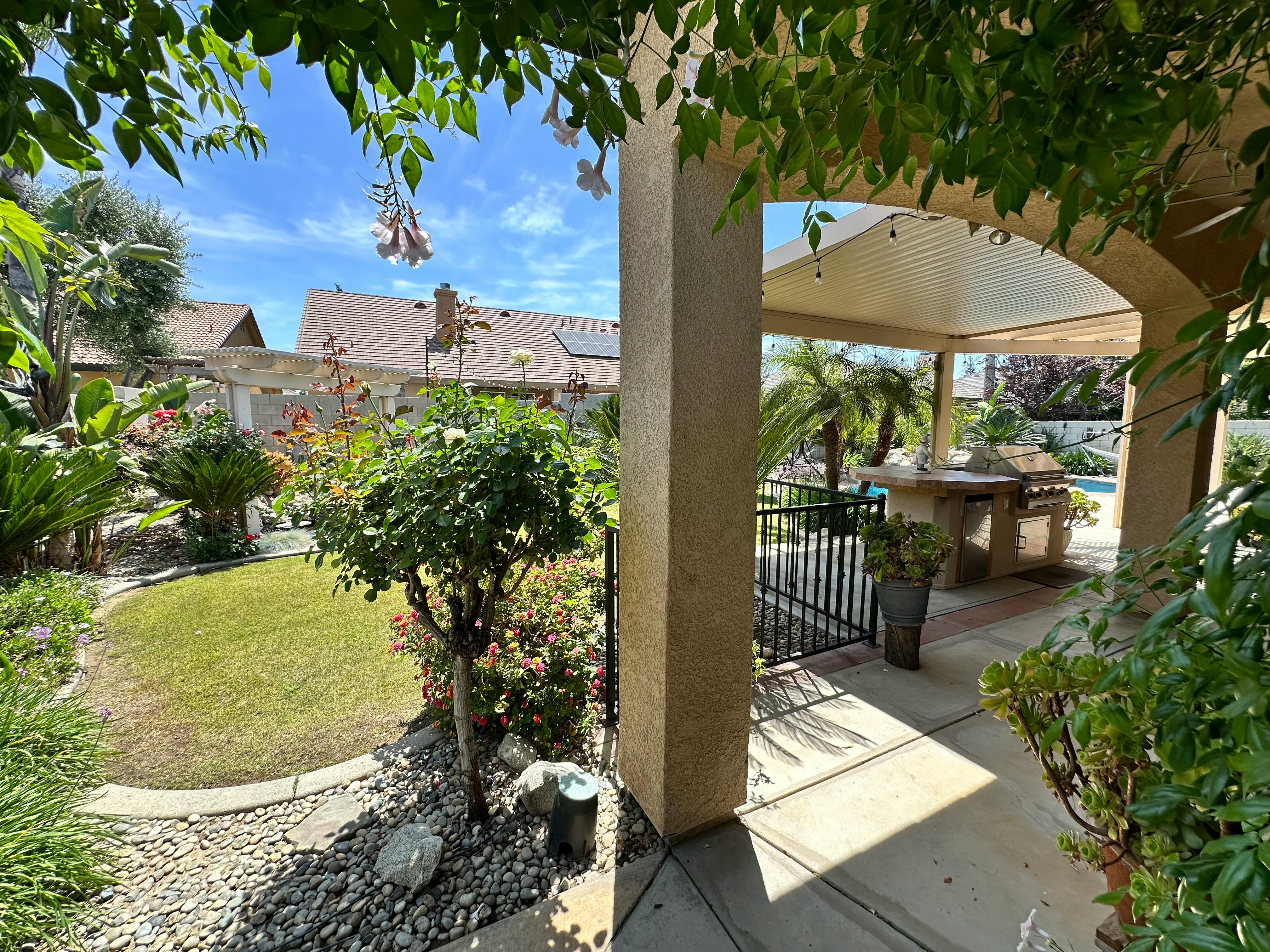 Listing photo-2