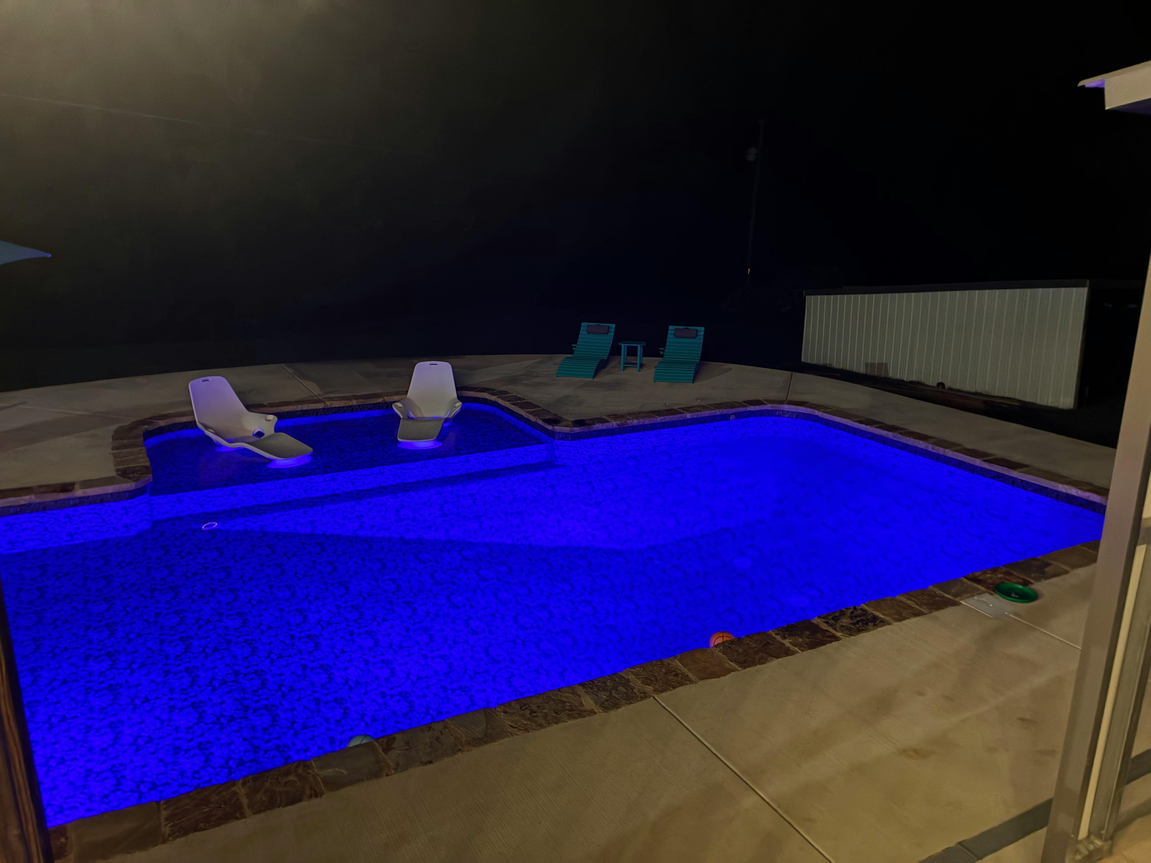 Brandon Oasis: Luxe Poolside Retreat - Private Pool in Brandon - Swimply