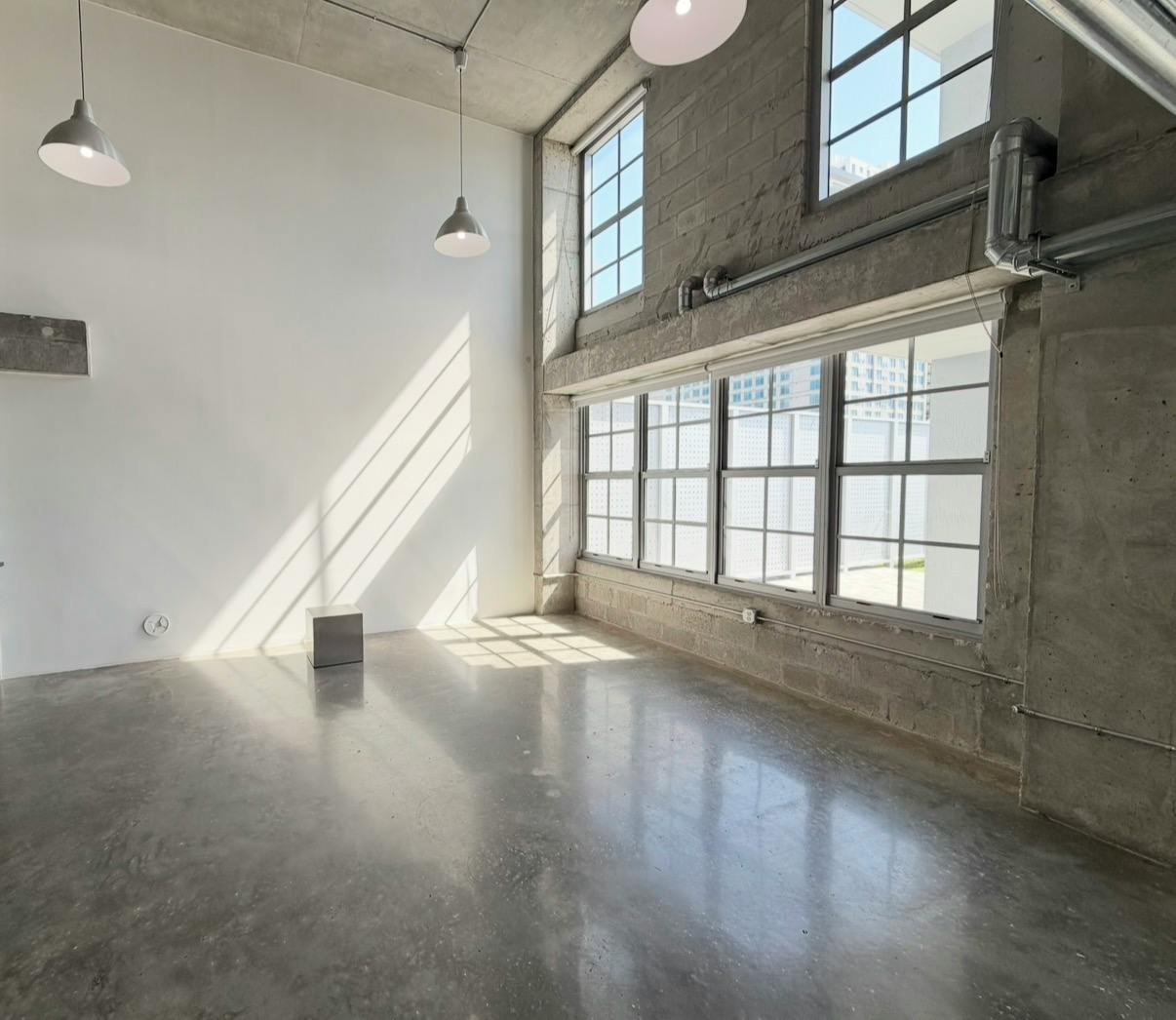 Listing photo-2