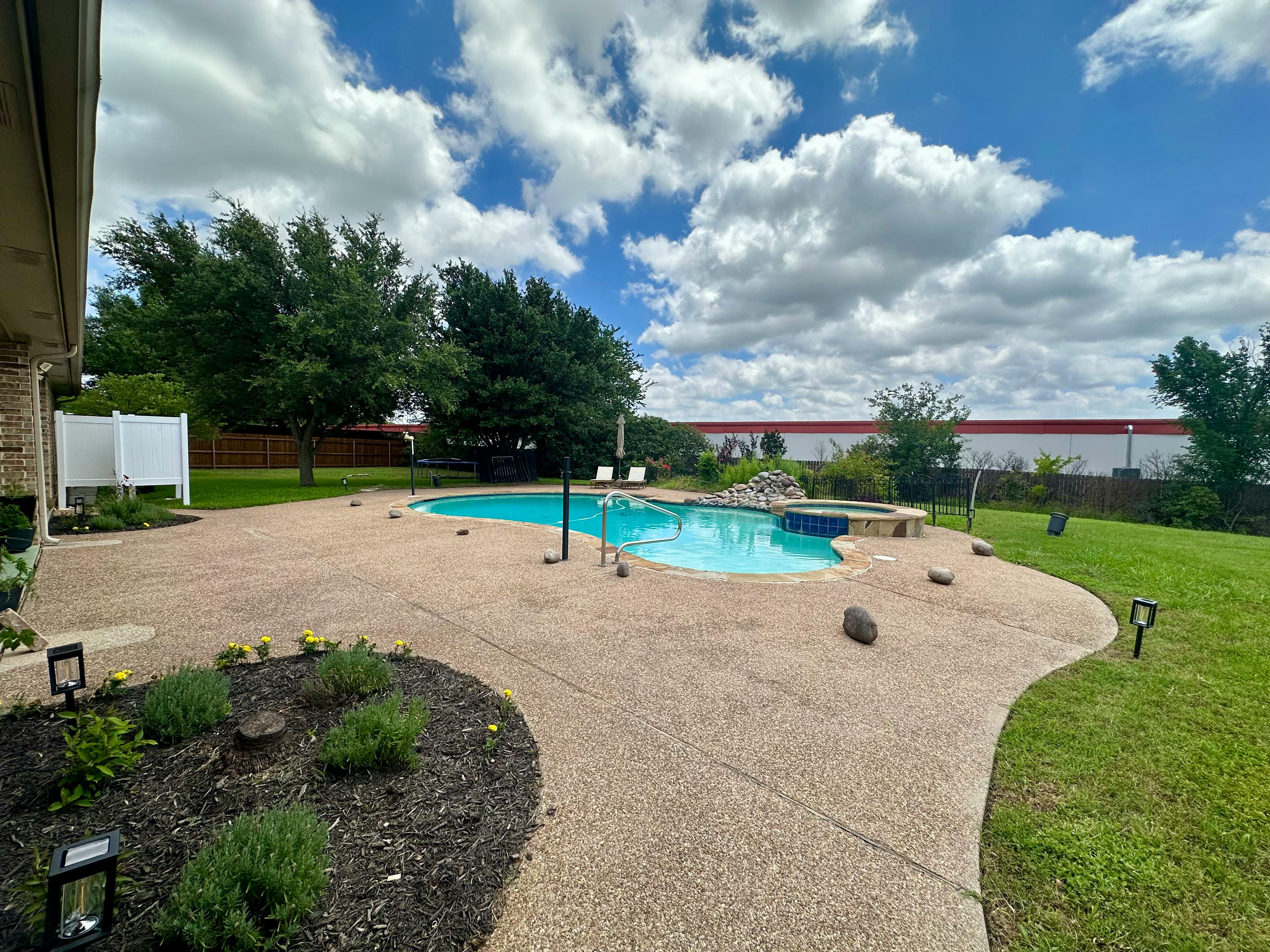 Listing photo-3