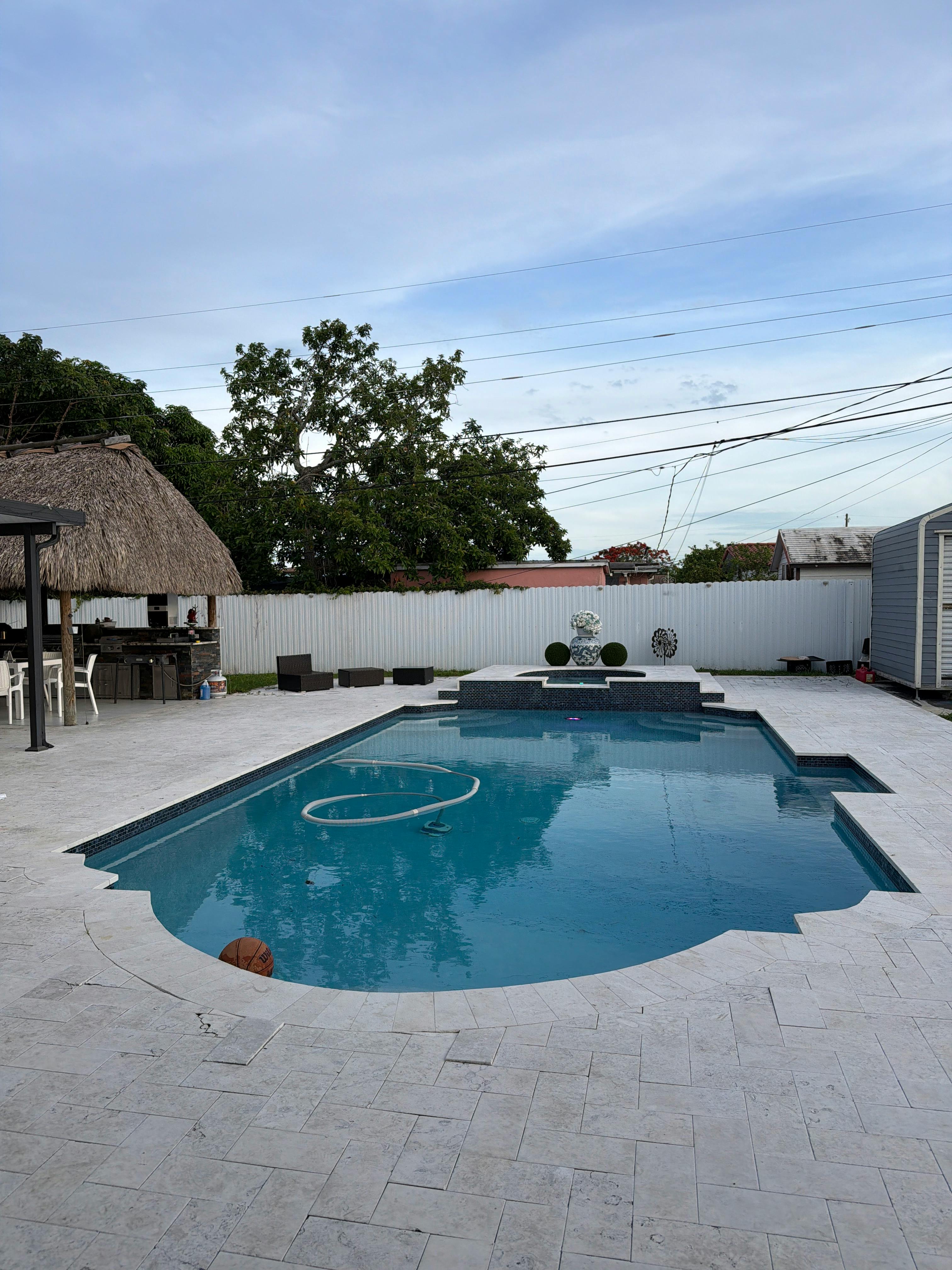 Listing photo-2