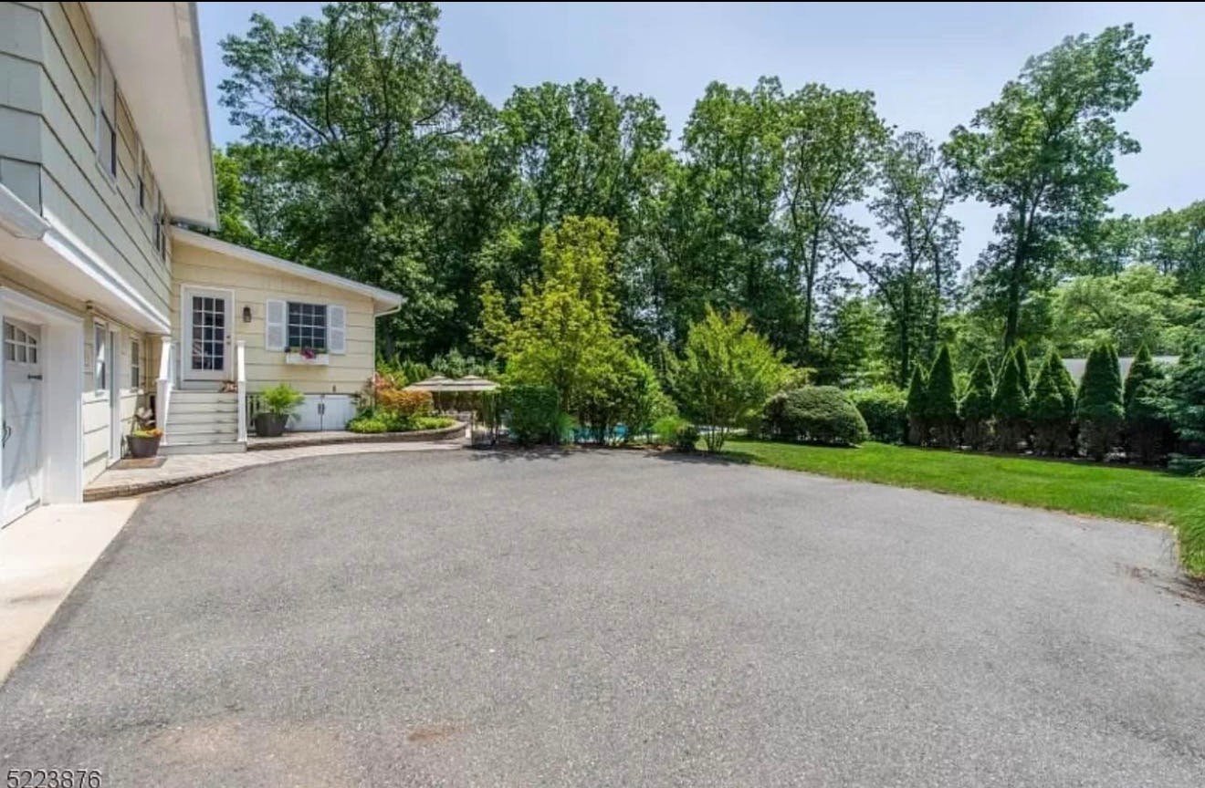 Listing photo-3