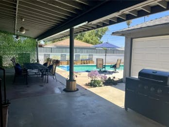 Listing photo-2