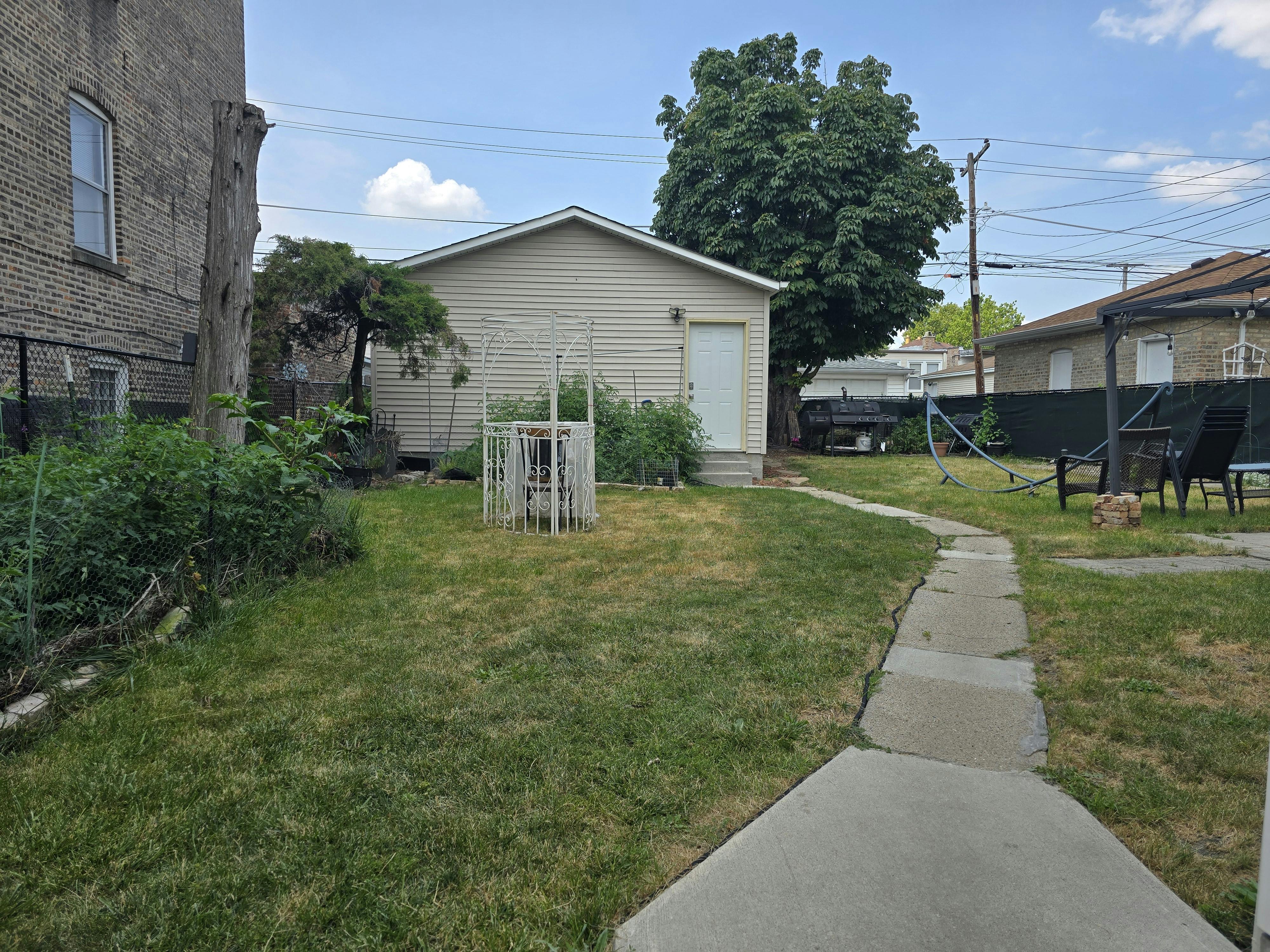 Listing photo-2