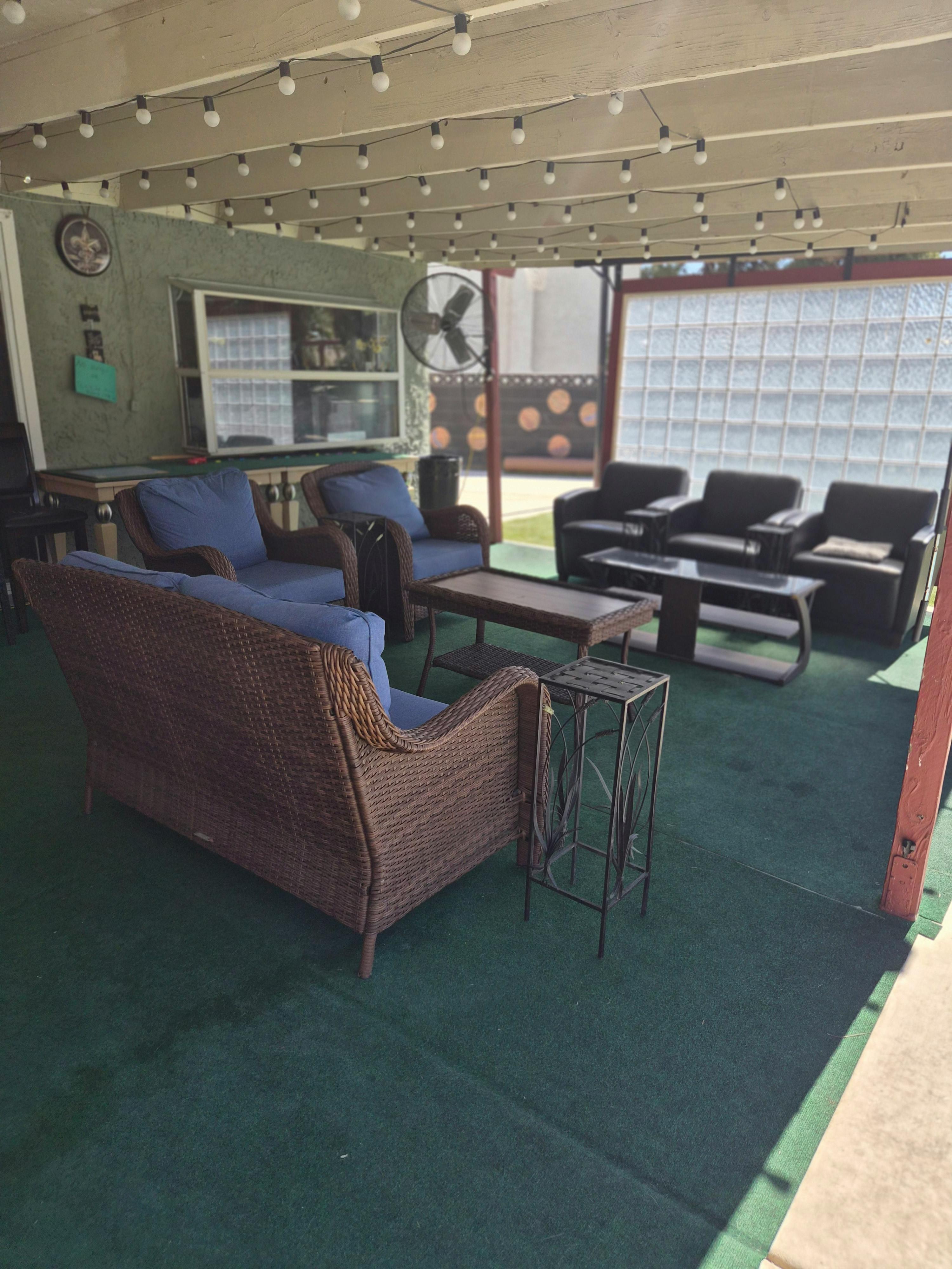 Listing photo-2