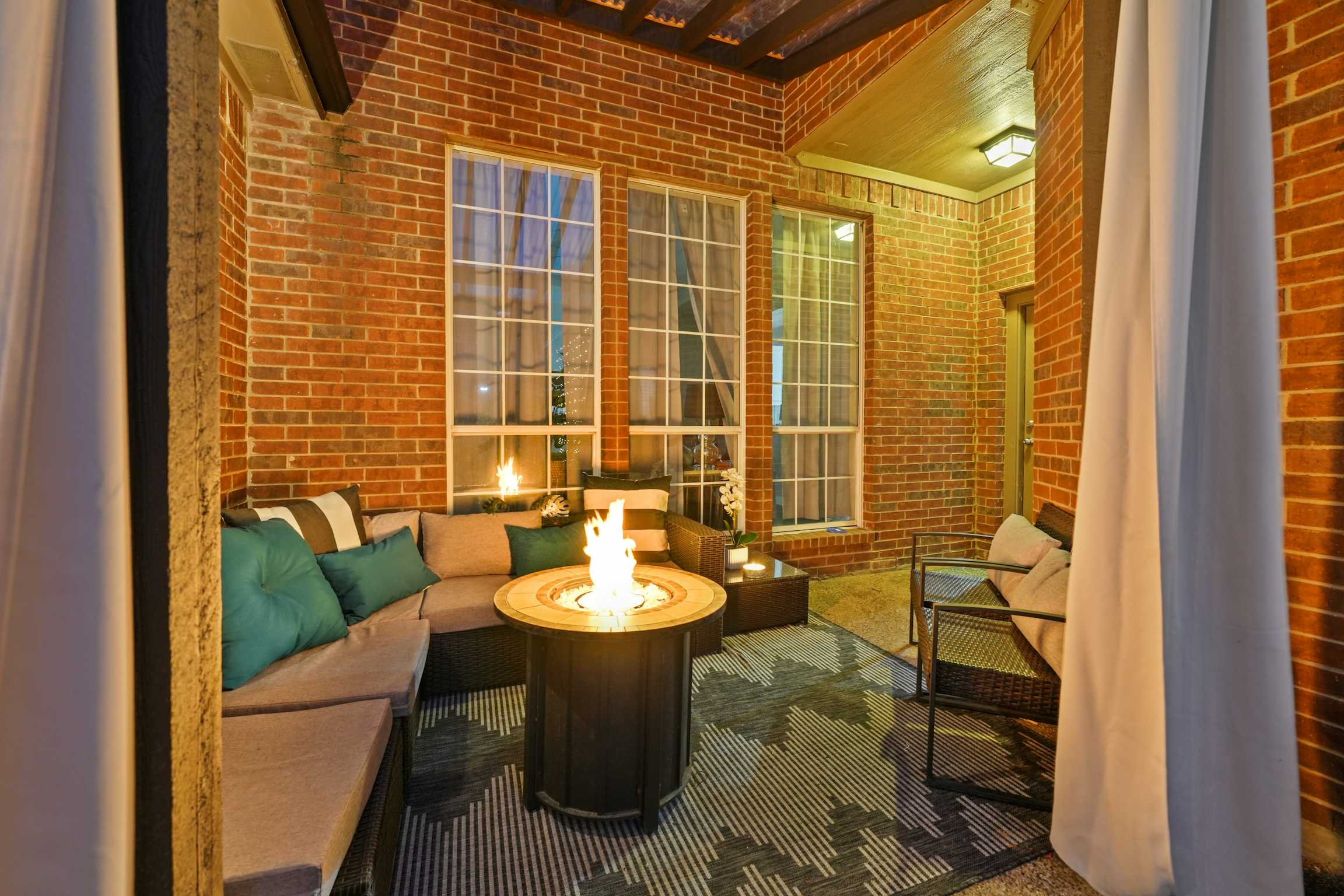 Listing photo-2