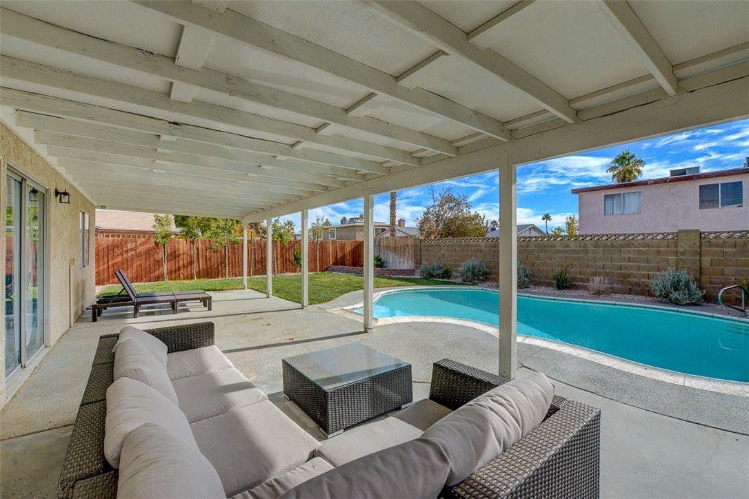 Backyard Oasis with Awesome Amenities! - Private Pool in Las Vegas ...