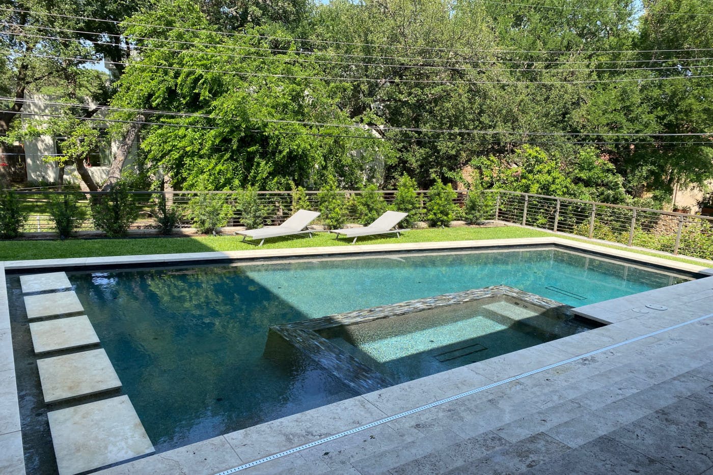 Lounge pool/hot tub close to downtown - Private Pool in Austin - Swimply