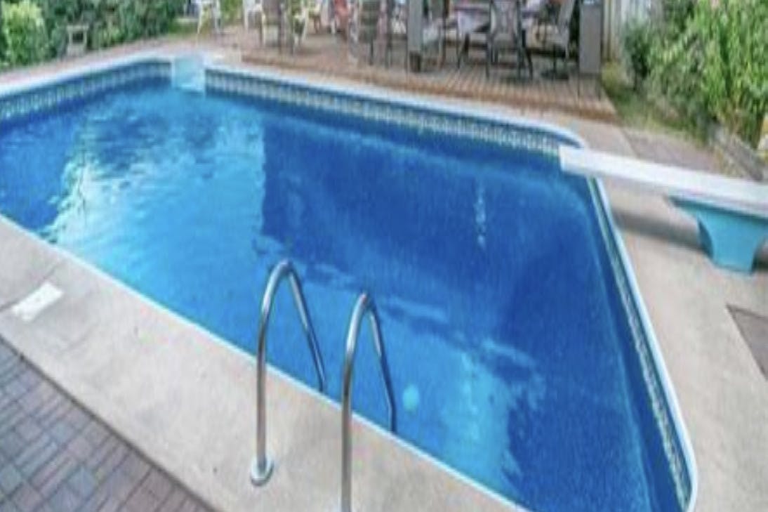 Alliston Pool Private Pool in New Tecumseth Swimply