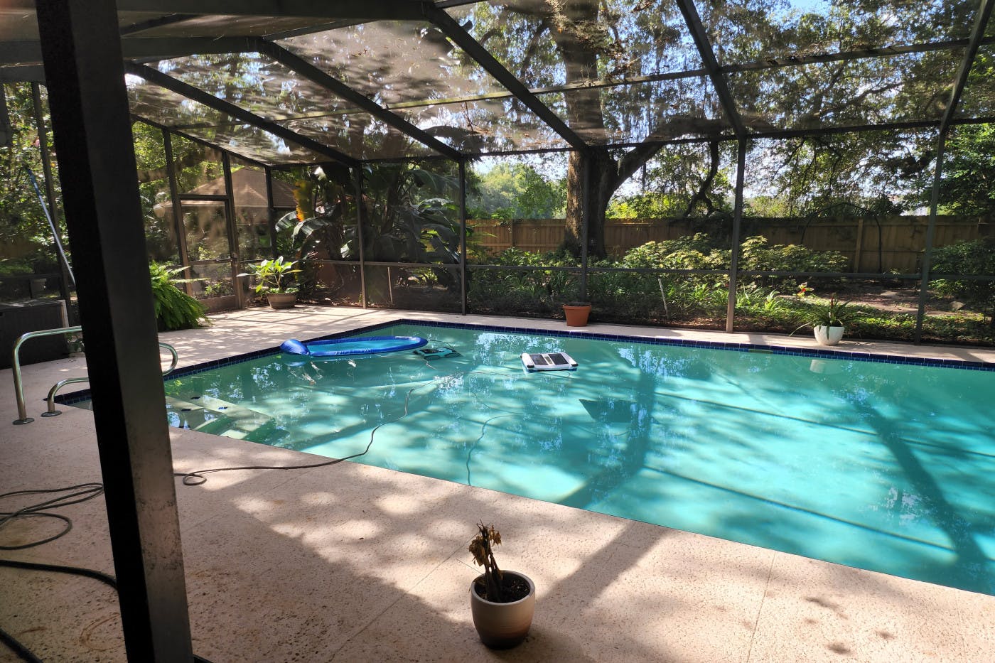 extremely-private-pool-in-a-beautiful-yard-private-pool-in-valrico