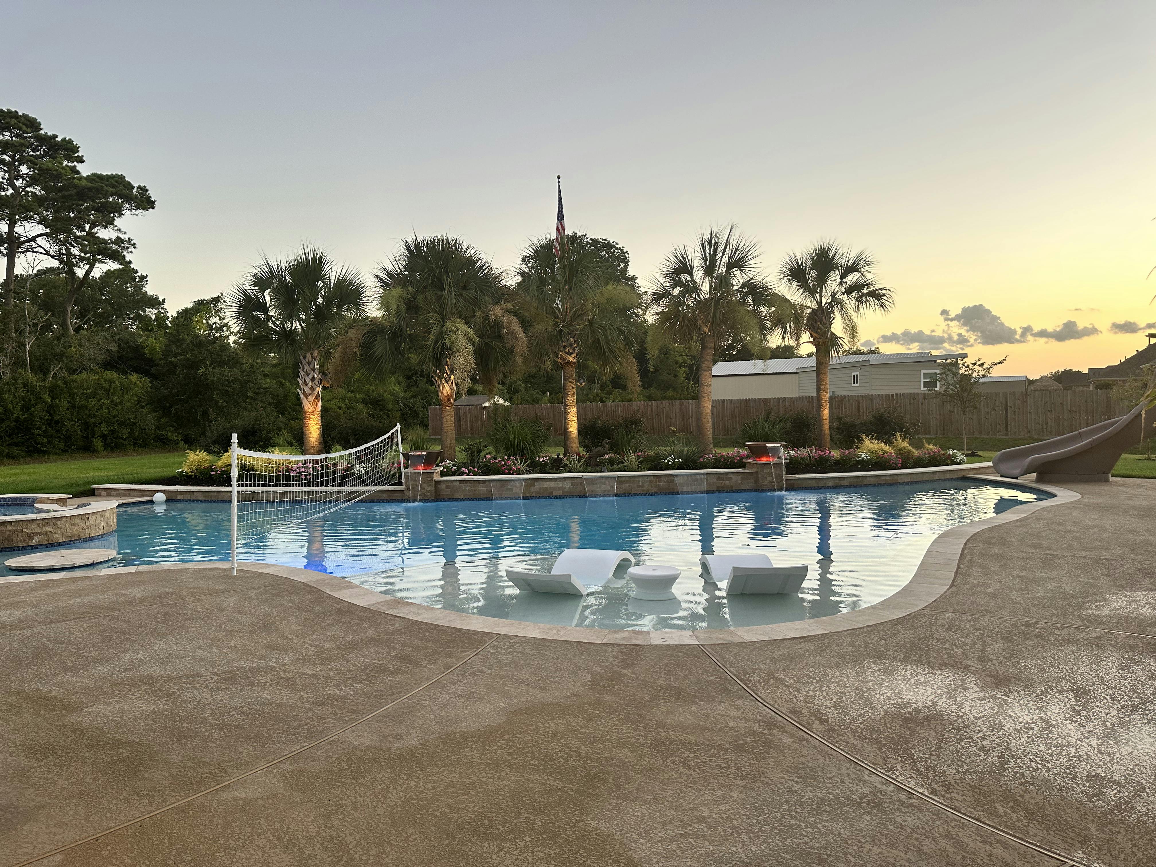 Everything Is Bigger In Texas!! Private Pool in Baytown Swimply