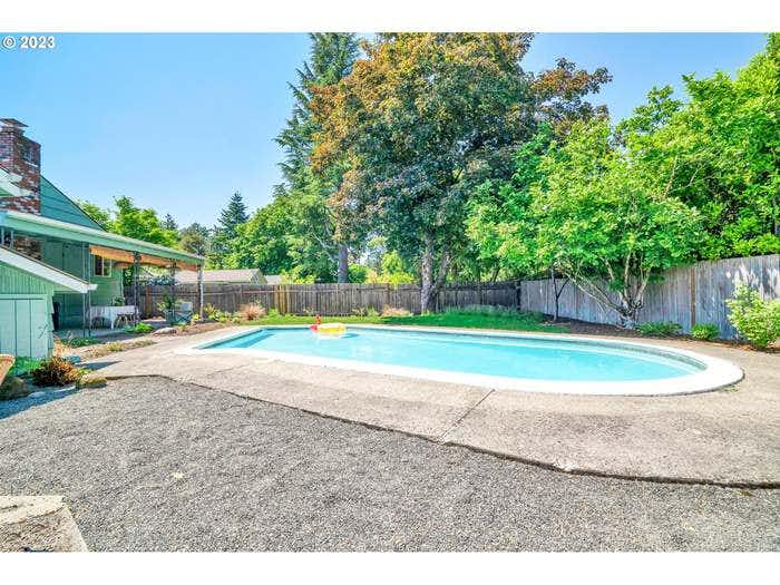Listing photo-2