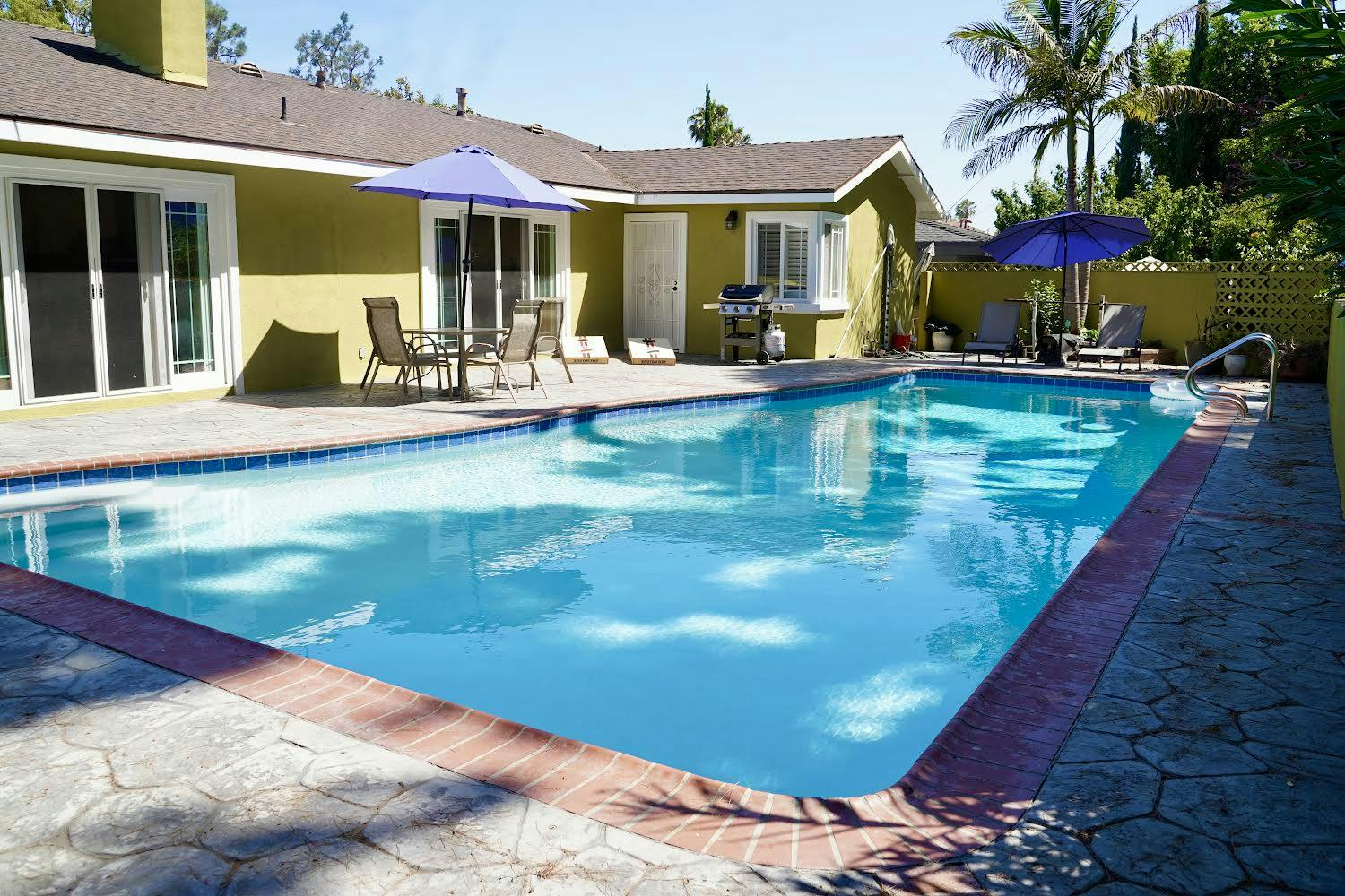 Private Pool Oasis - Private Pool in Los Angeles - Swimply