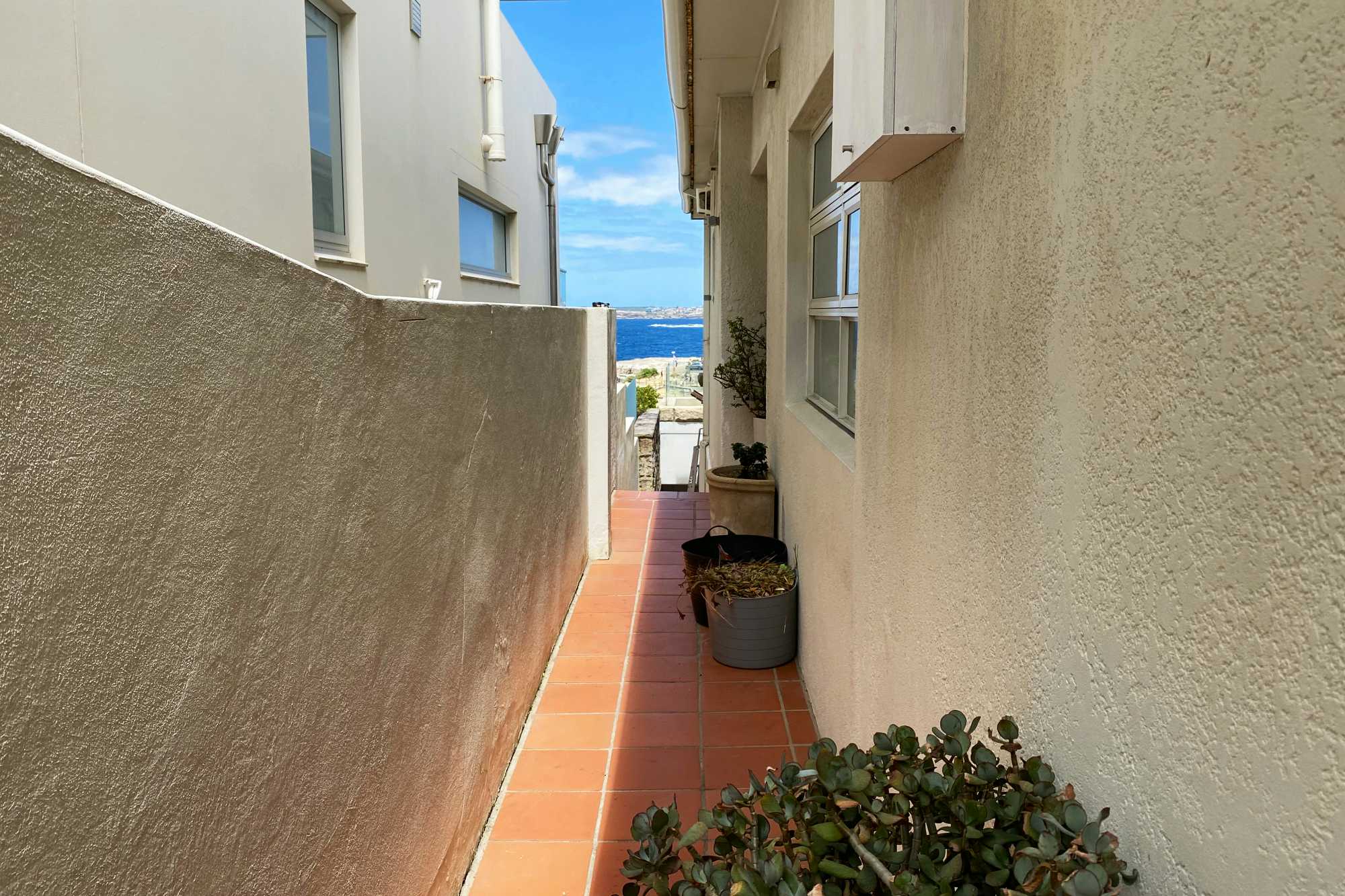Listing photo-2
