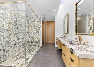 Listing photo-5