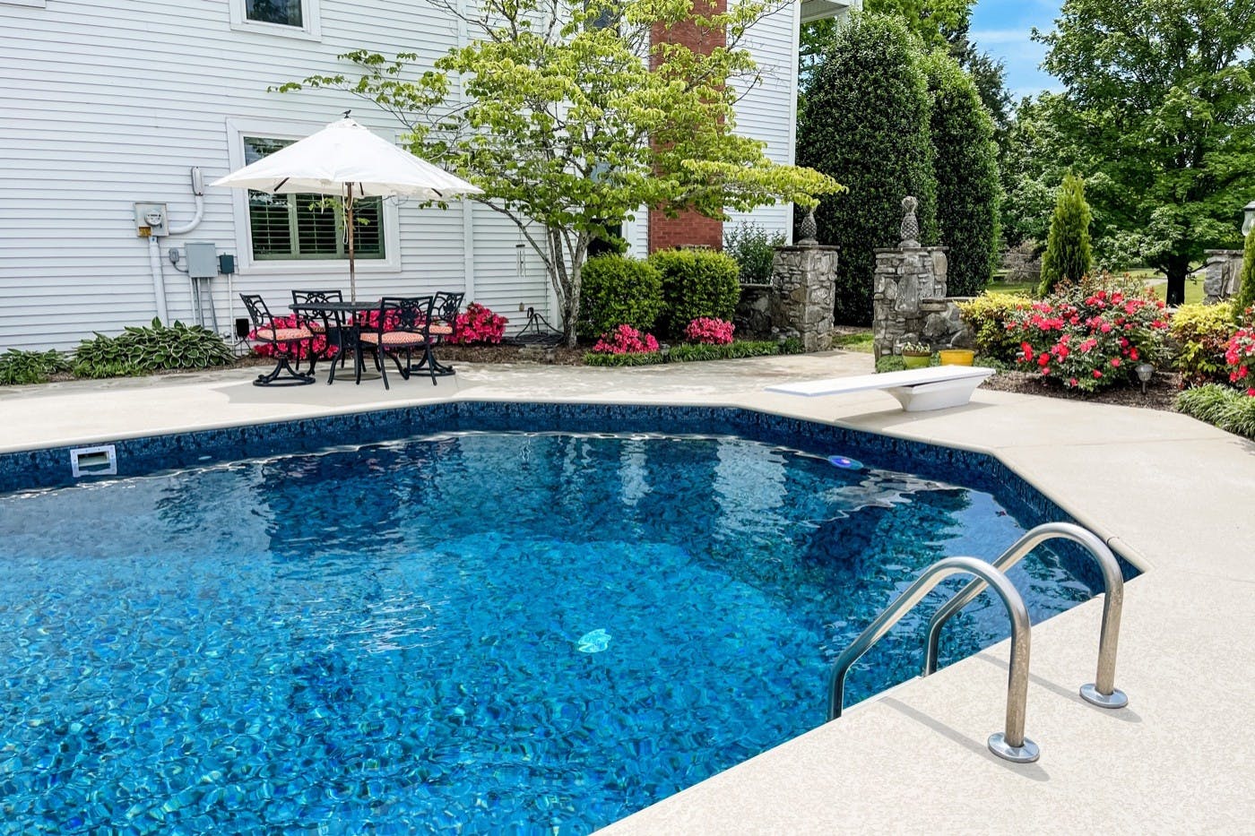 Pool With a Beautiful View & Separate Pool House - Private Pool in ...