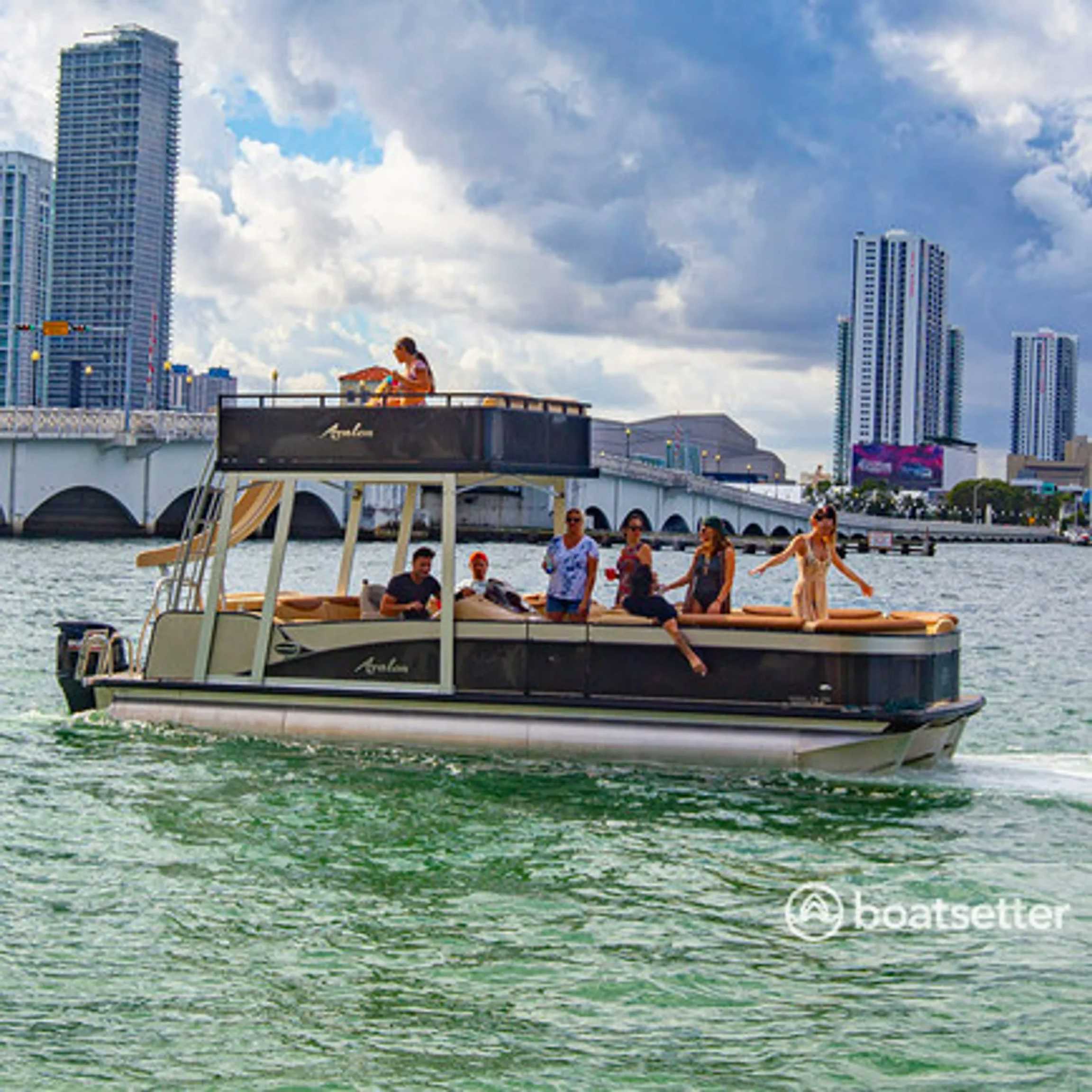 28'Avalon Pontoons for rent in Miami Beach, FL! - Private Space for Rent in  Miami - Swimply